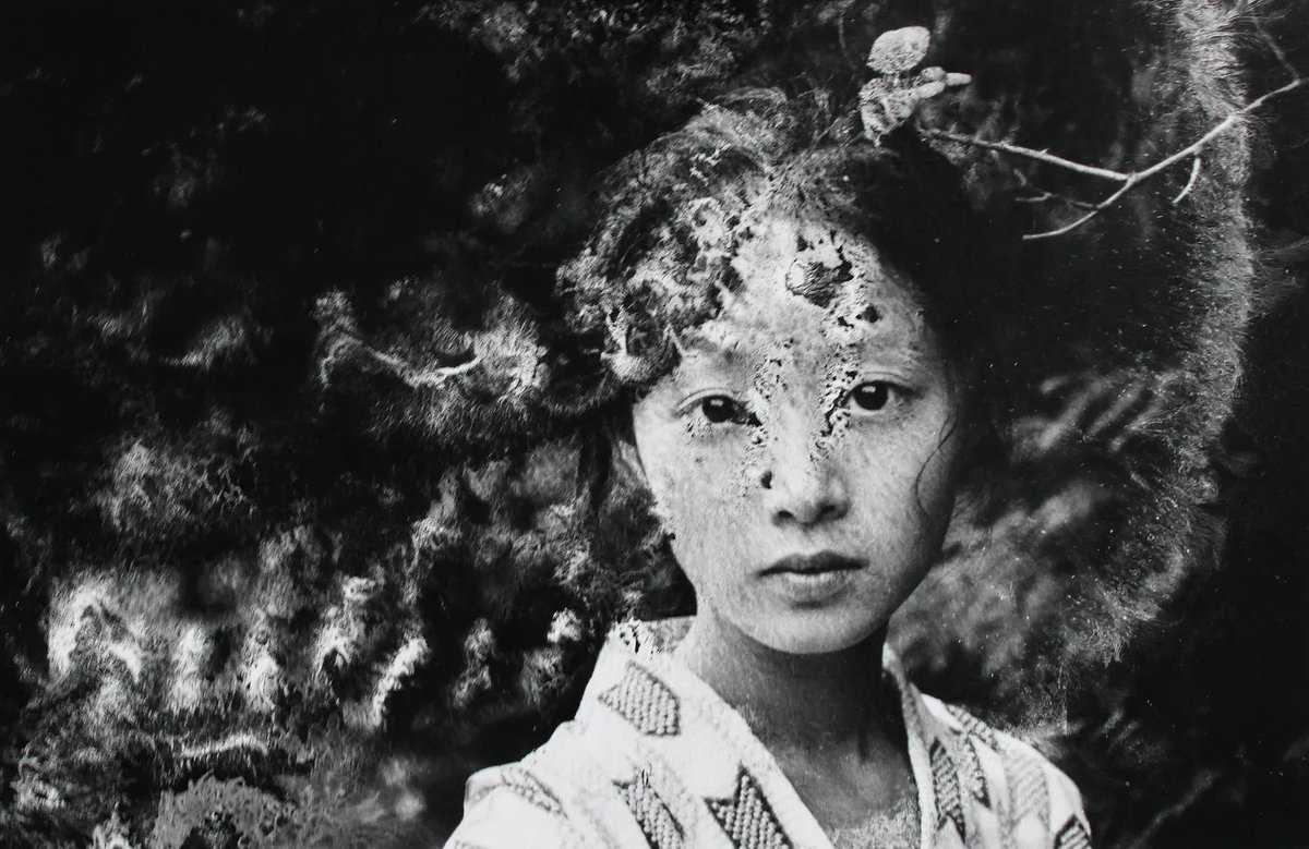 MaskedMood1's tweet photo. Nobuyoshi Araki, pieces I could stare into for hours. Dead reality and lovers allure https://t.co/aJNleH2N15