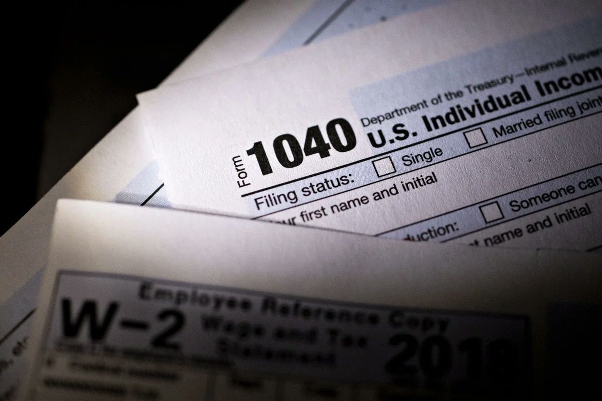 news10nbc's tweet photo. A Greece woman has been waiting seven months for her federal tax refund and still has no answers from the IRS. https://t.co/90R4TKfcvc