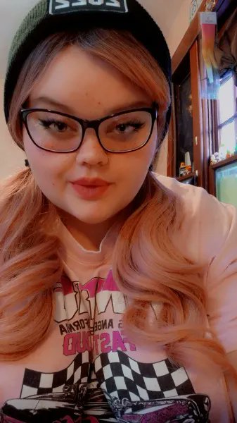 SmithDani23669's tweet photo. Just a reminder you can send to mommy to!  https://t.co/MnwBpibzP4 https://t.co/LlyS2yyolB
