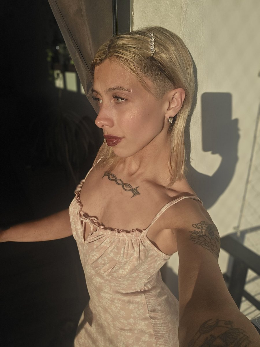 honeyspoonfio's tweet photo. Time of pink sundresses and looking bad at you as a woman that gets everything she wants from you simp https://t.co/LgR2uCZC2n