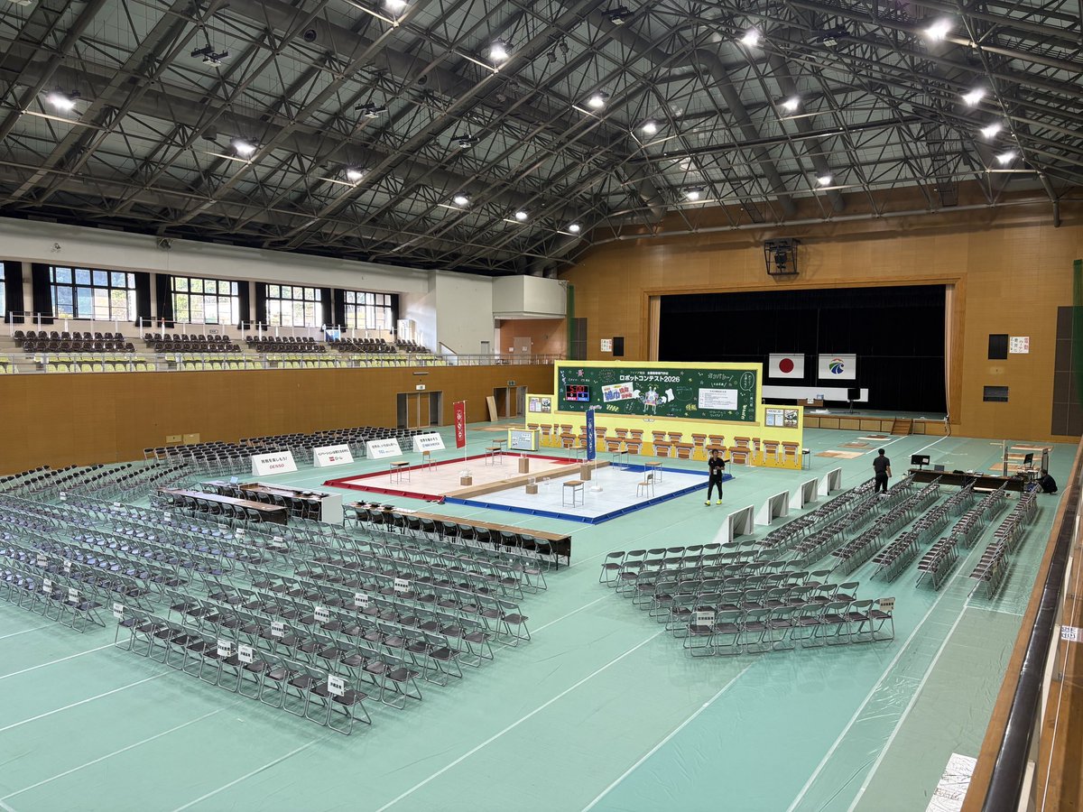 shry0515's tweet photo. 現着
みんな頑張ってね👍
#高専ロボコン https://t.co/AfzkBsfAl7