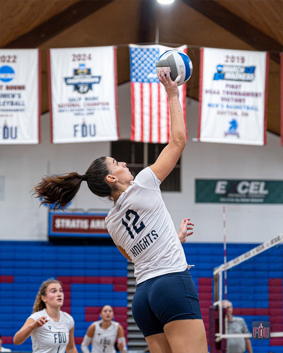 FDUKnightsWVB's tweet photo. cruisn’ through two! 🛳️

#uKNIGHTED https://t.co/HSNxjnUU5c