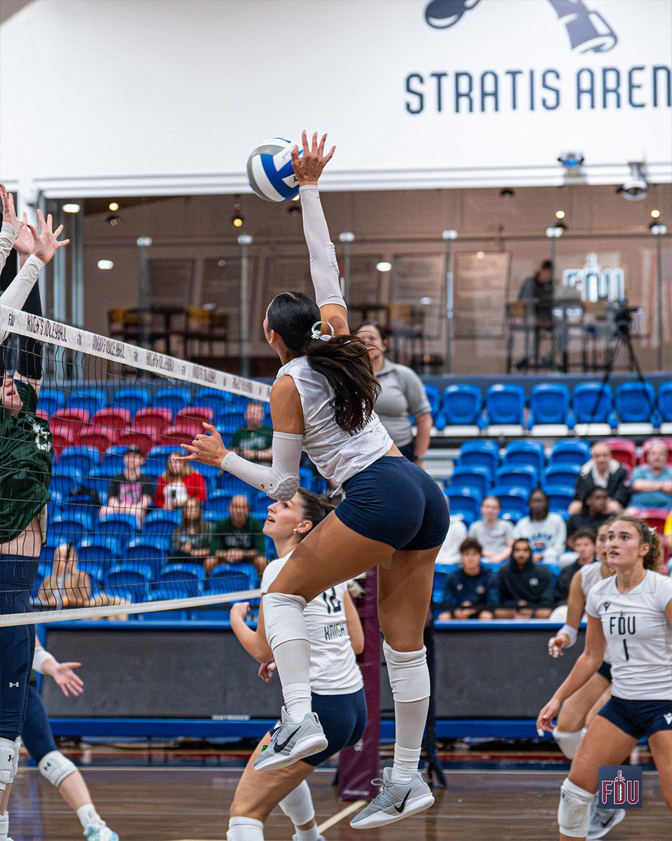 FDUKnightsWVB's tweet photo. cruisn’ through two! 🛳️

#uKNIGHTED https://t.co/HSNxjnUU5c
