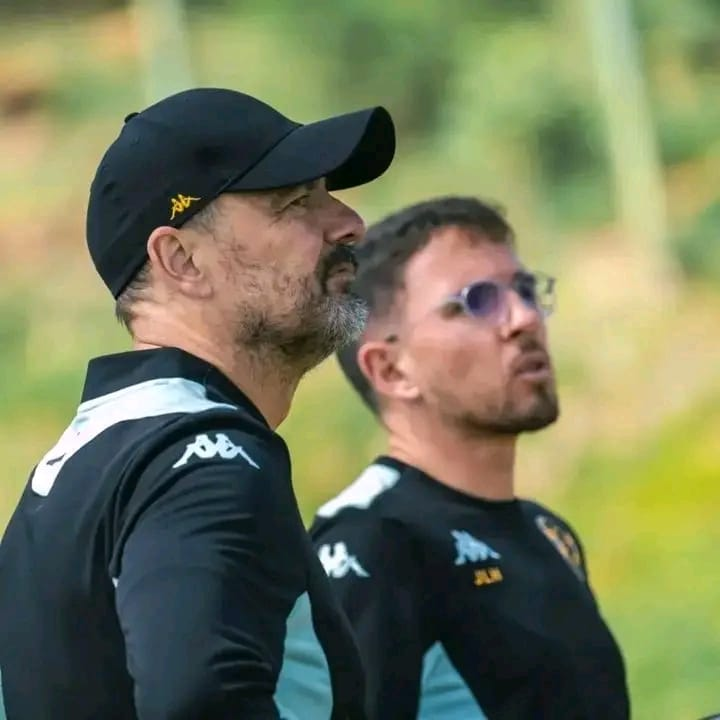 MrksPSLClub's tweet photo. 🚨Kaizer Chiefs played a friendly match today!!

Kaizer Chiefs 4 - 1 TS Galaxy FC 

Mayo x2 ⚽⚽
Ighodaro ⚽
Ngcobo ⚽

#Khosified
#Naturenagossip https://t.co/FgVgPtlbqt