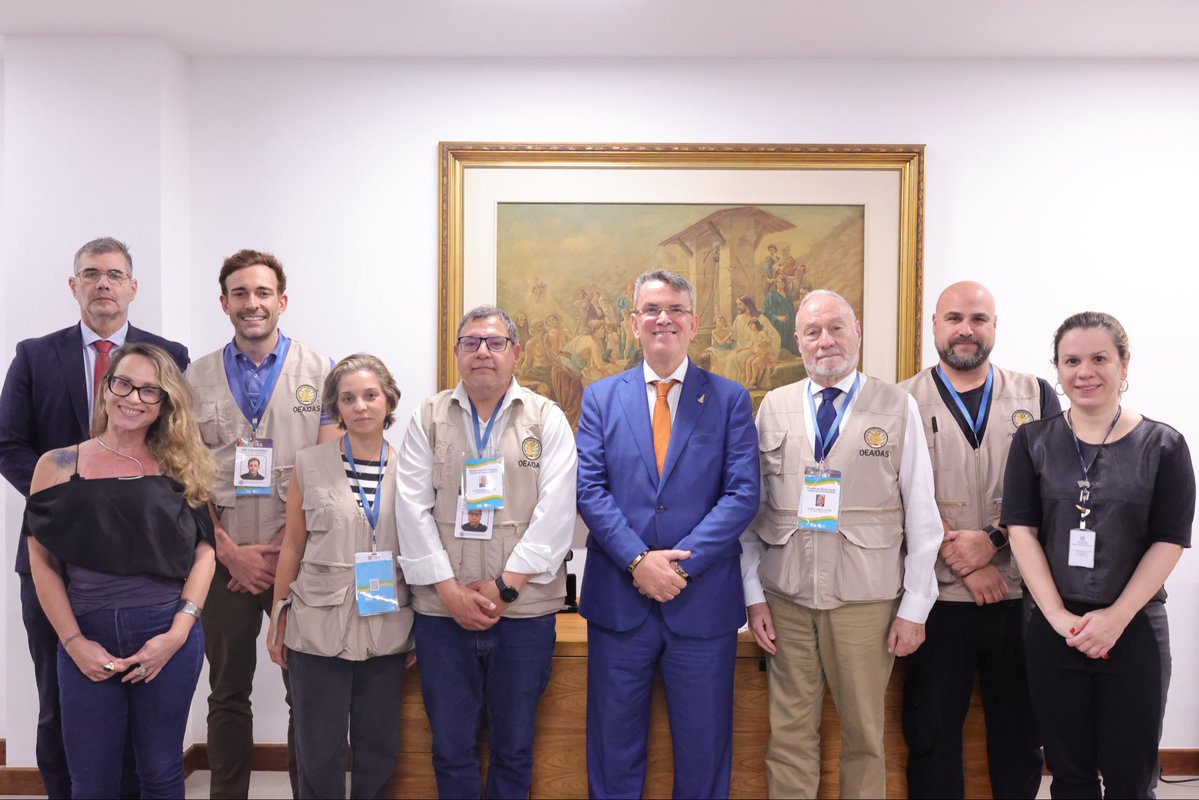 OEA_oficial's tweet photo. En Río de Janeiro, autoridades del Tribunal Regional Electoral recibieron al embajador Agustín Espinosa y al equipo de la #MOE_OEA en Brasil, en el marco de la agenda de encuentros institucionales. #Eleições2026 🇧🇷 https://t.co/O7IB4JGeZE