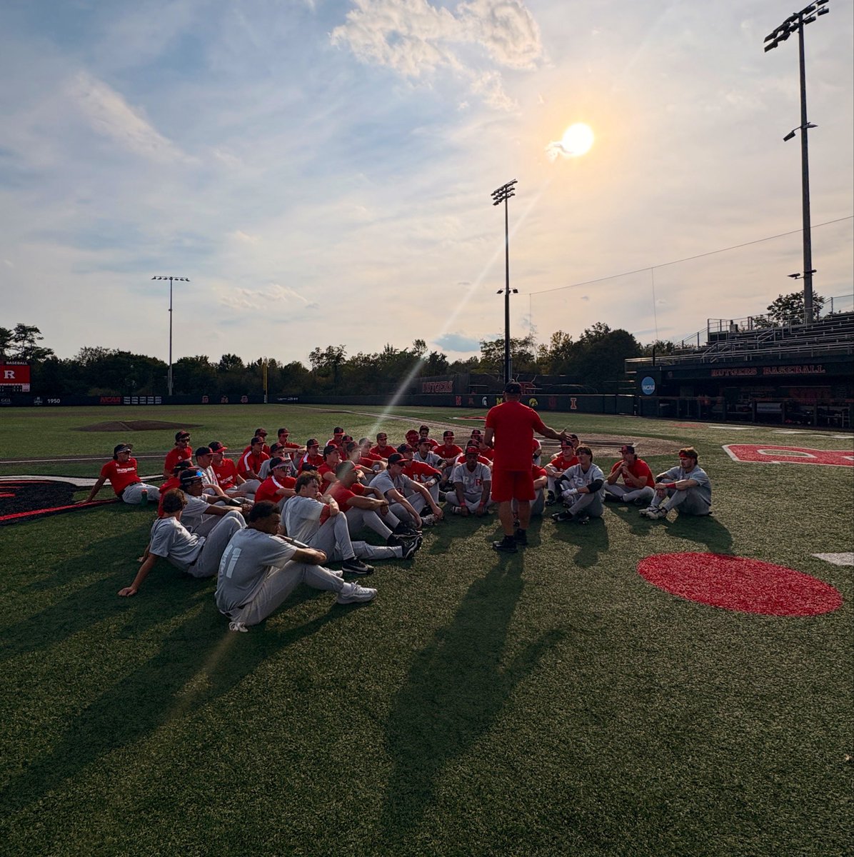 RutgersBaseball's tweet photo. A beautiful day for baseball on the Banks!

80 degrees and sunny for a great day of competition! https://t.co/cQP6QcFRxw
