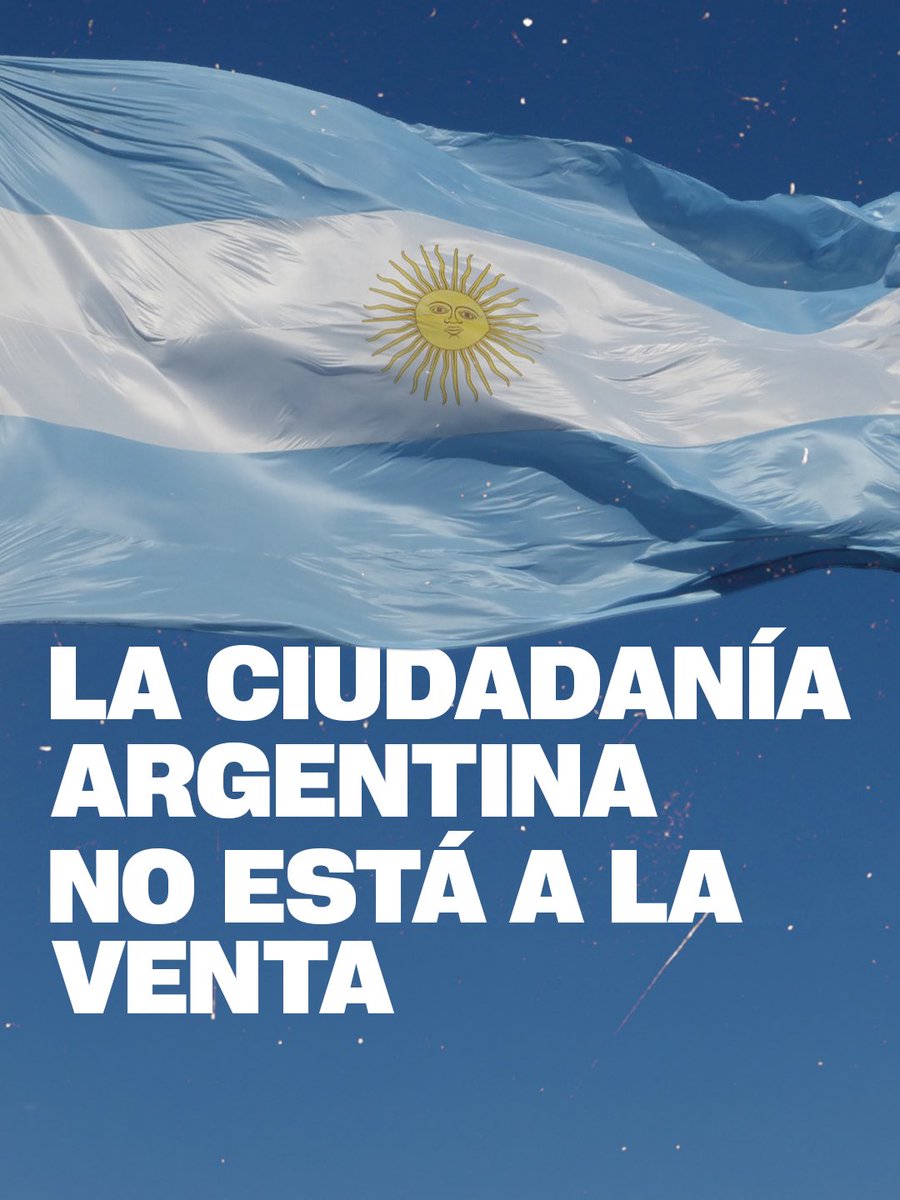 RossiAgustinOk's tweet photo. Nunca en mi vida pensé tener que hacer un proyecto de ley para prohibir que vendan la ciudadanía argentina.  Milei lo hizo, a pedido de los “popes de la industria tecnológica”.

Por eso presentamos un proyecto para derogar esta iniciativa y prohibir que la ciudadanía argentina pueda comprarse.

🧵 1/6