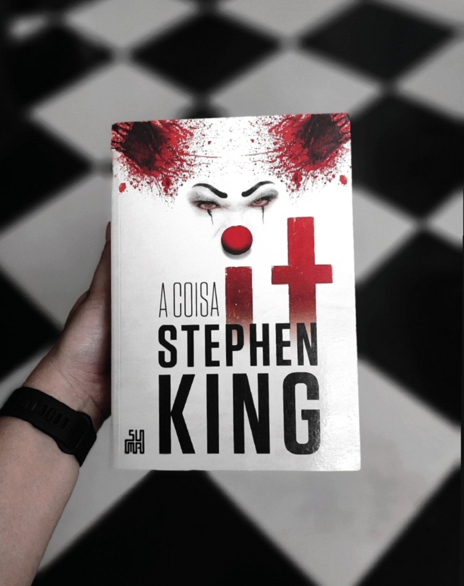 mtmorta's tweet photo. não mas essa foto que tirei da minha leitura atual ficou simplesmente belíssima https://t.co/AbXVCGdOia