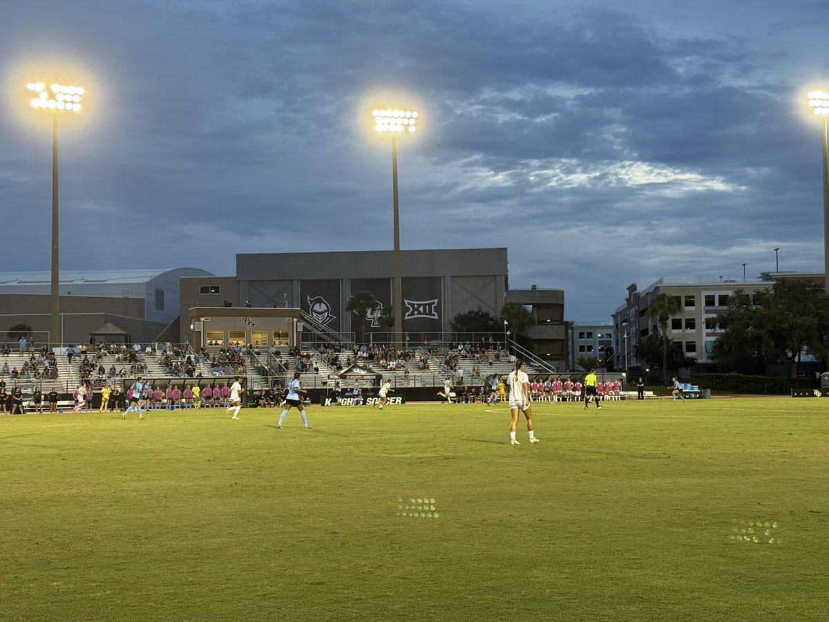 D_Ortiz_Reports's tweet photo. On sight for #UCF Women’s Soccer’s match vs #Colorado. It’s Space Knight 

@SonsofUCF https://t.co/mCuxgs9wnh