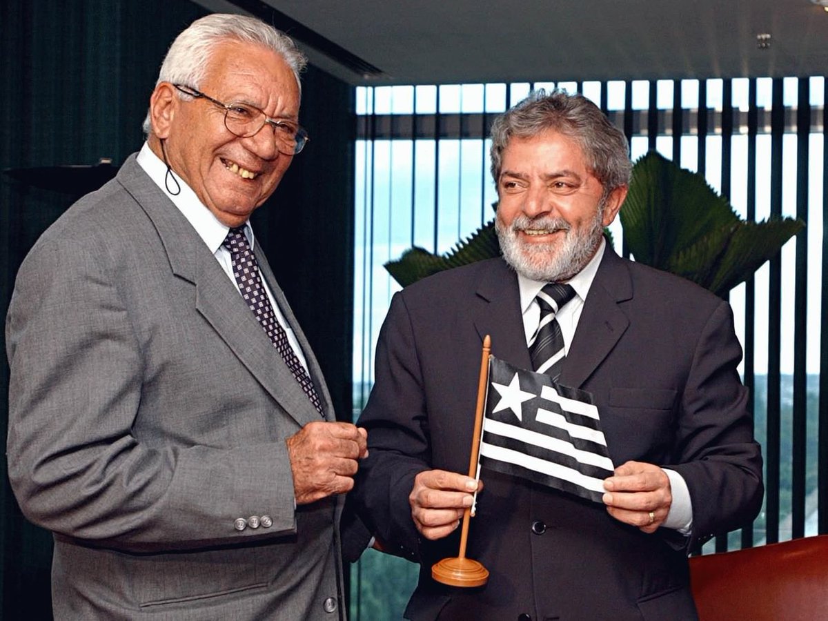 totalbotafogo's tweet photo. Botafogo é Nilton Santos.
Nilton Santos é Lula.
Botafogo é Lula. https://t.co/p78kM7bSOZ