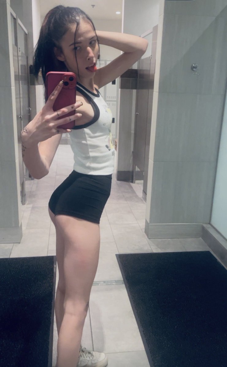 fw_albany's tweet photo. Hit the gym today!! #gym https://t.co/YcdxmCdfT2