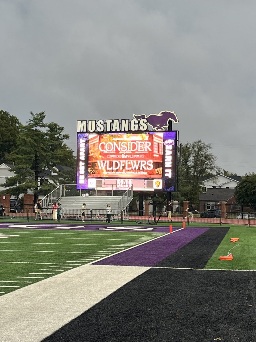 CoachStoutUTM's tweet photo. π@LAmustangFB @UTM_FOOTBALL #RISE27 https://t.co/quipYqlShH