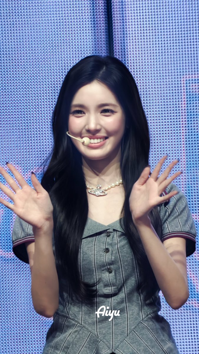 alwaysinto_yuha's tweet photo. 261002

#YUHA #유하 #柳河览 #ユハ
#하츠투하츠  #Hearts2Hearts  #H2H https://t.co/ZZmbHqWbsW