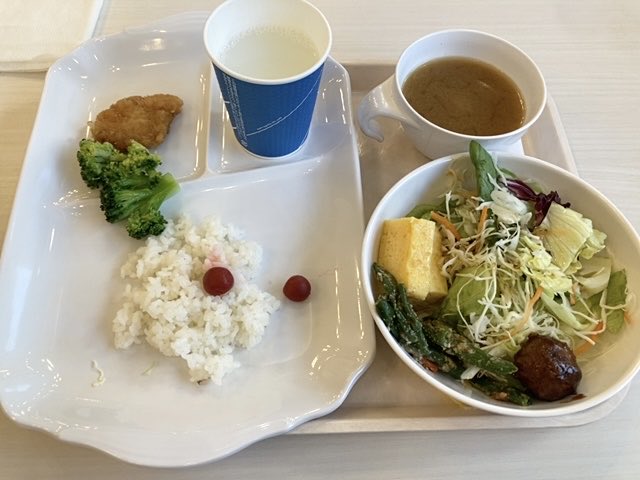 macachanslot's tweet photo. @yubasuro_ ゆばちゃんみたいに、朝食バイキング上級者になりたいです https://t.co/onnrXBgkLj