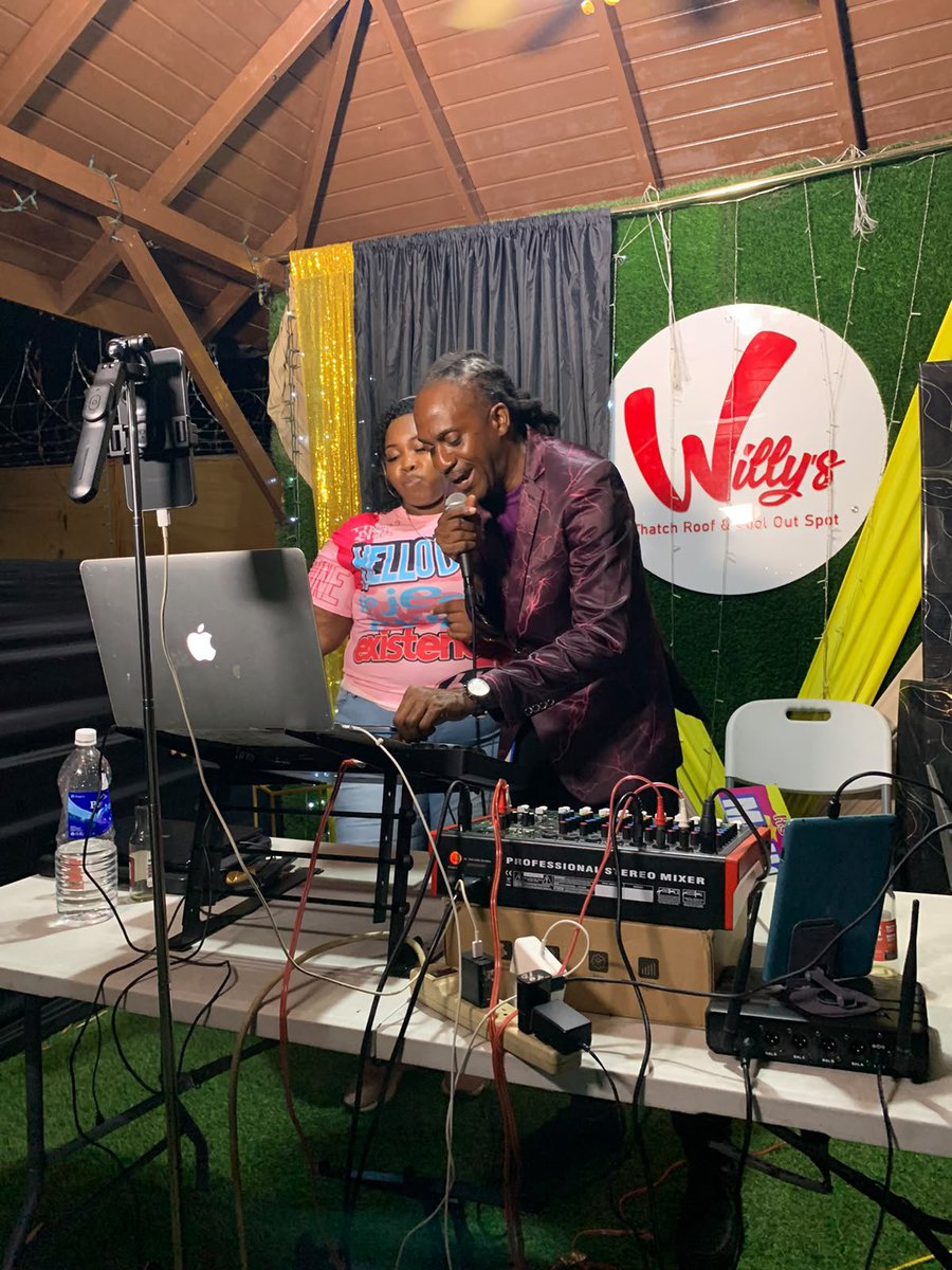 Yardstyleliveja's tweet photo. Musicphill promotion @chitchat_withchanz #DjChanz #first Female Selector on Yardstylelive #Musicphill Reggae Show on Yardstylelive @willysthatchroof Yardstylelive #radioshow #caribbeanradio https://t.co/5pKNTT0HTs