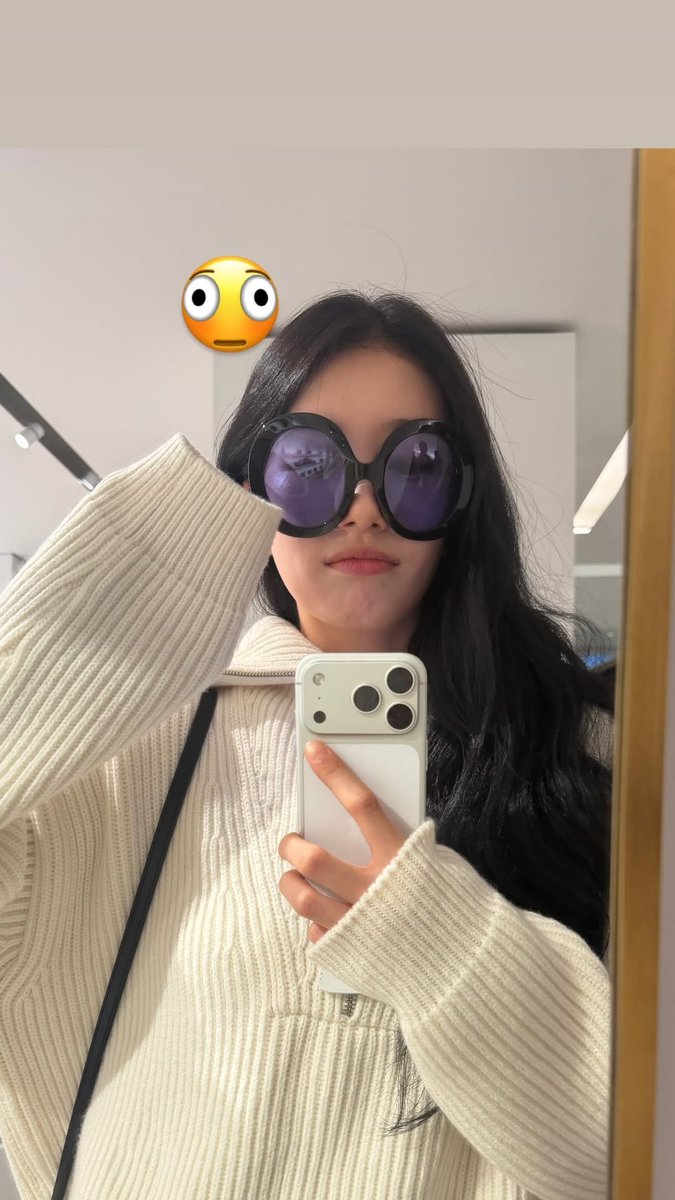 DamnILoveSuzy's tweet photo. [Suzystagram] 261003 @Suzy (skuukzky) Instagram

#Suzy #BaeSuzy #수지 #배수지 https://t.co/IOXjaiFvVU
