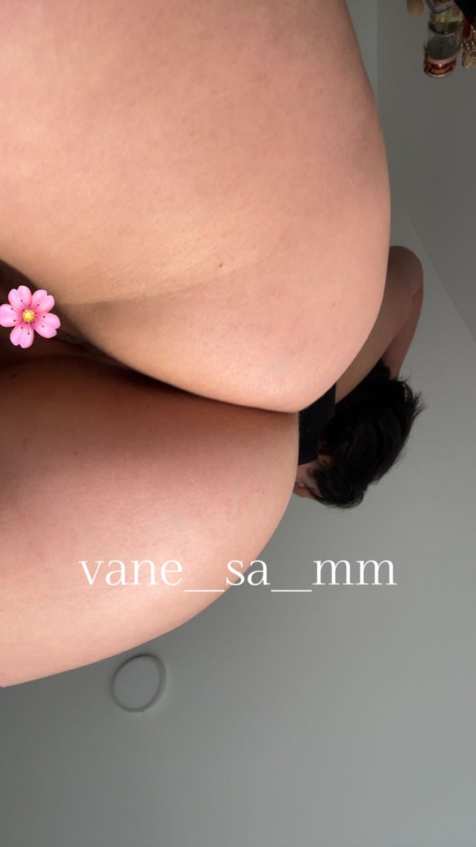 vane__sa__mm's tweet photo. Me tomé un descansito… porque hasta ustedes necesitaban extrañarme un poquito. 😏��

Pero díganme la verdad, ¿sí me extrañaron o se hicieron los fuertes?💋 https://t.co/aEm6yksq7E