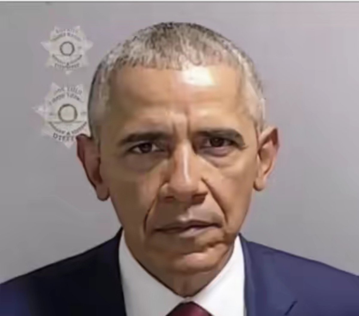 LightOnLiberty's tweet photo. I know I can't be alone in wanting to see Barack Obama's mugshot.
MILLIONS of other people want to see this too after what he's done to America and President Trump. https://t.co/Xmjj8eETMj