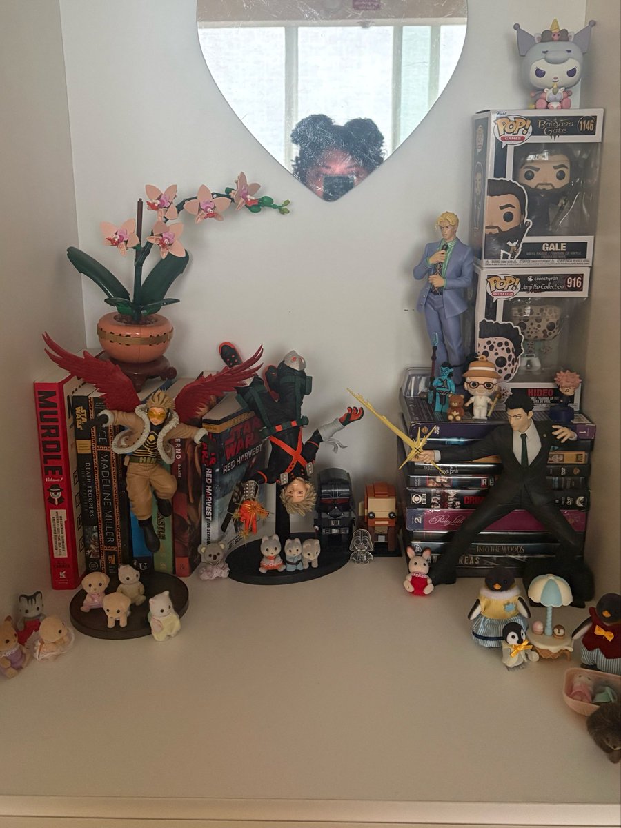 Savy_09's tweet photo. @kassanndrap hehe true he’s my prized possession i brought him with me to my dorm🤭 https://t.co/4glOsWr4ii