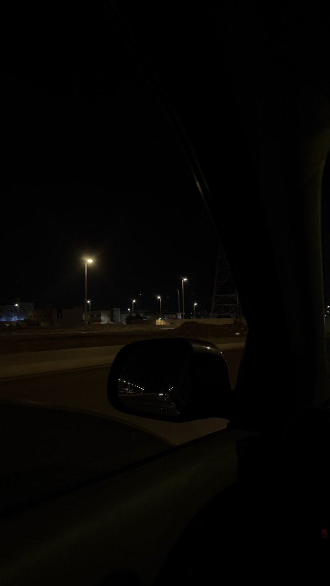 tuth819's tweet photo. صدقيني ماراح تجي الساعة 12 إلا وأنا عندك  
2:25 https://t.co/086t45uTyo