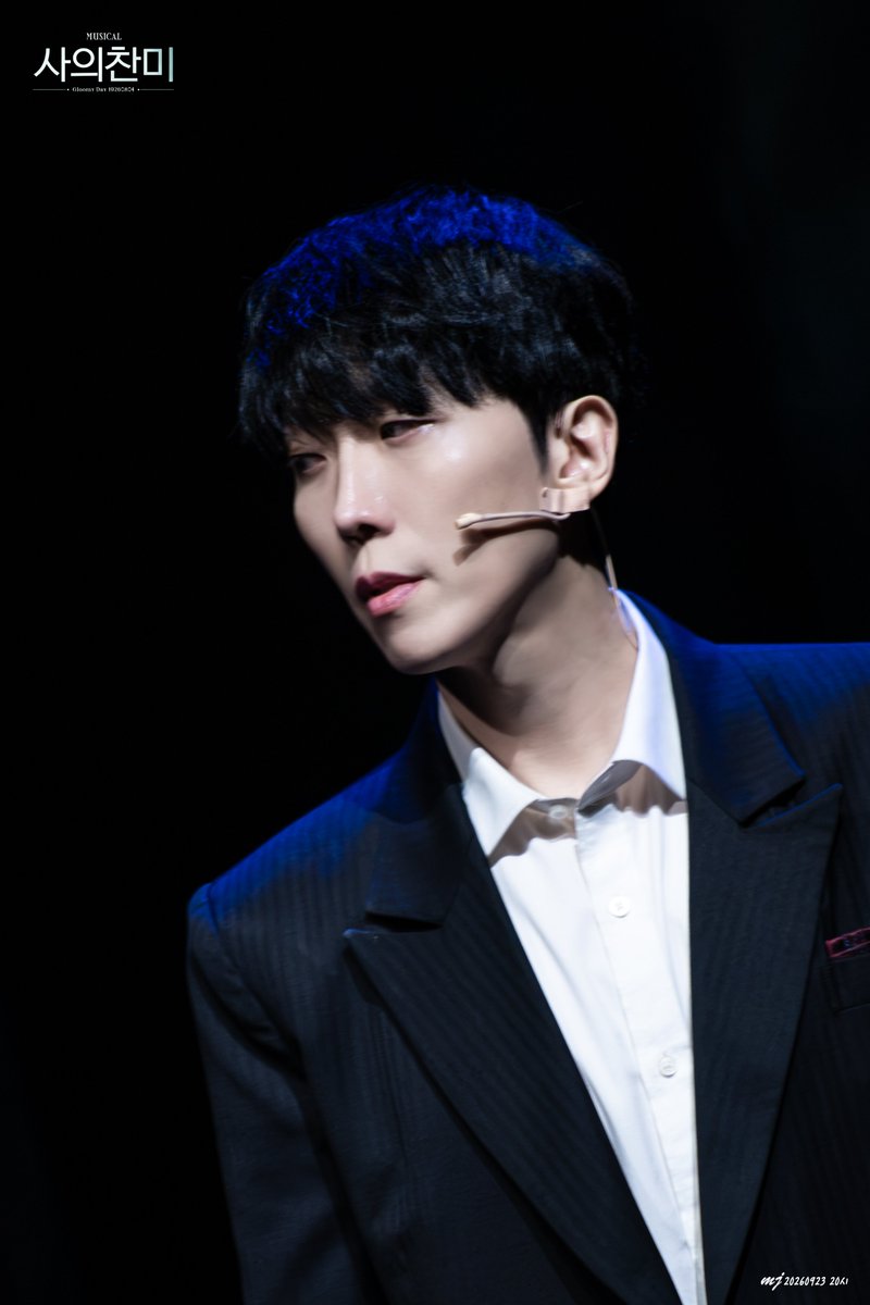 MJ_PlayPic's tweet photo. 사의 찬미 20260923 20시
커튼콜데이

사내 役 김재범 배우 https://t.co/ezpRGg355K