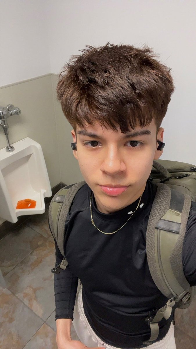 anthonysvault's tweet photo. 🦇 https://t.co/bcHUemb2fS