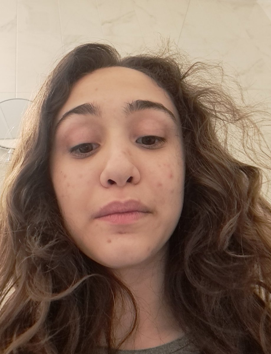 cyhwaaa's tweet photo. @vanilllapup No sé amor yo antes era esto pensalo https://t.co/O6r47Q5cVA