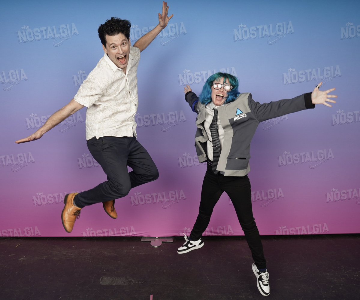 Spark0fMagic's tweet photo. Nostalgia Con: Day 1! :^D https://t.co/jnsJiGbRRz