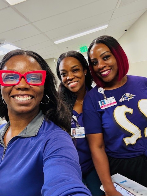 LBHealth's tweet photo. Purple Friday looks good on our team. 💜

Thanks to everyone who repped the Ravens with us ahead of Sunday's home game against the Titans.

#LifeBridgeHealth https://t.co/qJ2HhiEadA