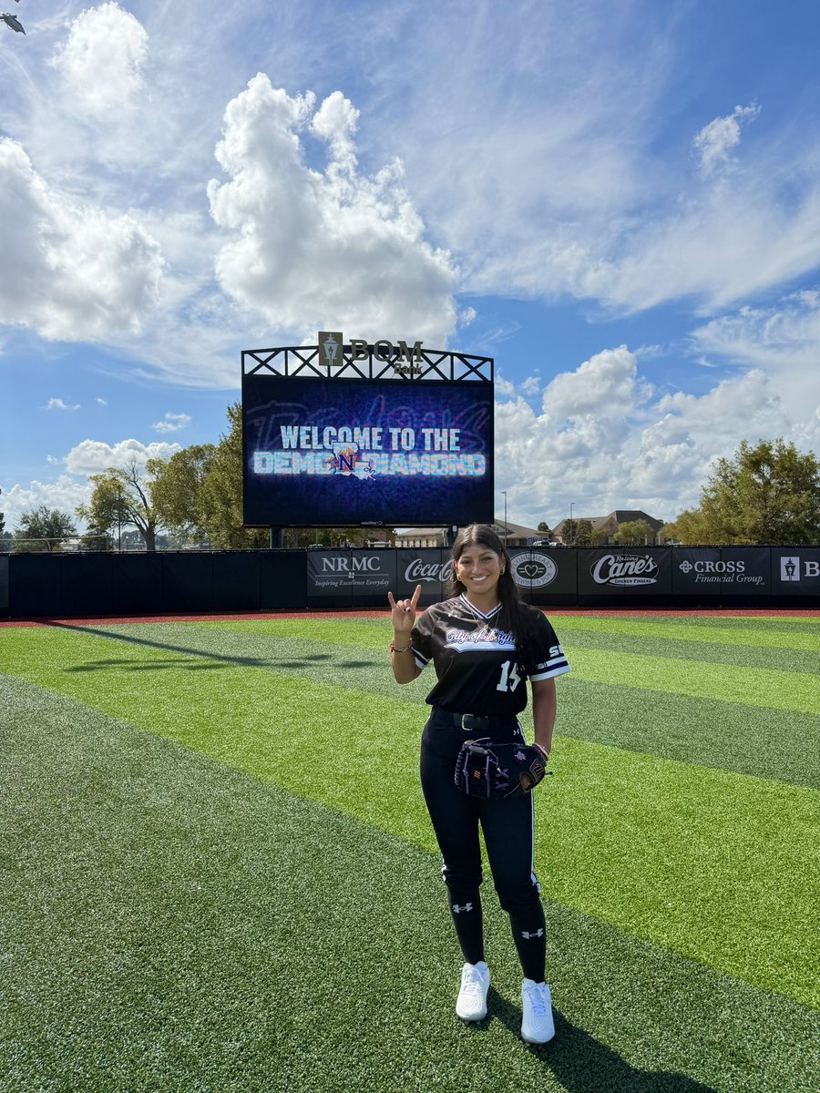 AyariVanBlairc1's tweet photo. Thank you Northwestern State for having me! I had an amazing time and truly enjoyed getting to experience NSU. So excited for what comes next! 💜
🤘🏽😈
@NSUDemonsSB

#TurnUp #visit #ForkEmDemons #JUCOTransfer #JUCO2027 https://t.co/e5EuAFHOF4
