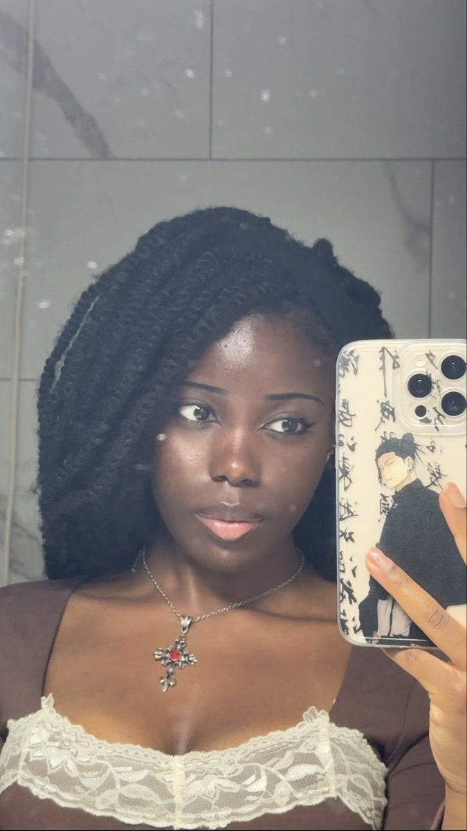 fxira__'s tweet photo. Love a good mirror pic :3 https://t.co/ezjZZ6bl4Y