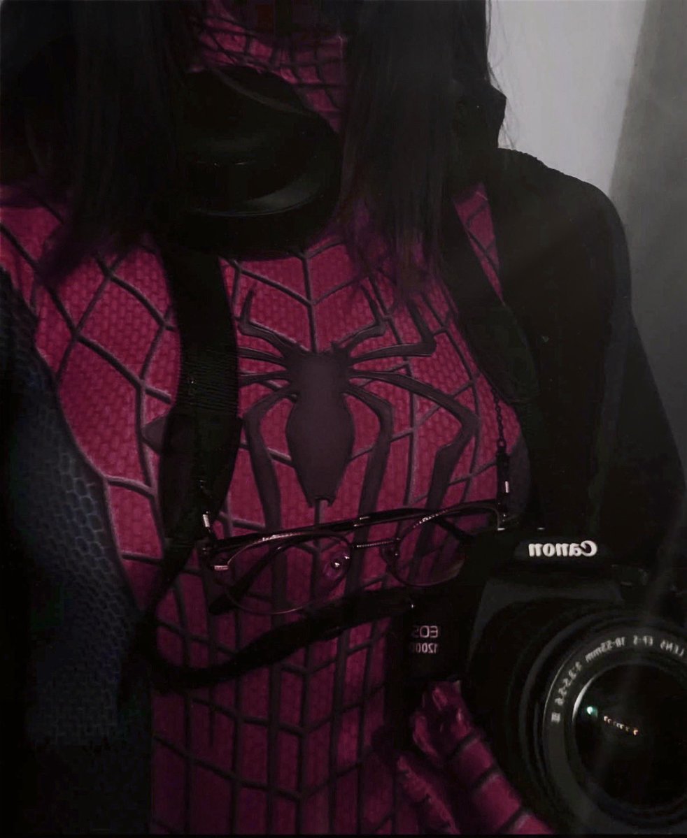 feminizedclone's tweet photo. ⋆ 🗞️ ₊˚⊹  𝑫𝑨𝑰𝑳𝒀 🎺 𝑩𝑼𝑮𝑳𝑬  ⊹˚₊
            𑣲-—————————- ༝༚༝༚ 

new  pictures  of  spider-m̸̶̸a̸̶̸n̸̶̸ have  surfaced , do  not  let  her captivating shape  blind  the  truth, 𝐍𝐞𝐰 𝐘𝐨𝐫𝐤! You cannot  curve  the  law  just  because  the lawbreaker has curves https://t.co/VbLbxohrdO