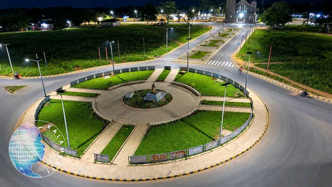 central_sage's tweet photo. Nous sommes pas à Paris mais plutôt en #RDC dans la ville de MBUJI-MAYI 🙏🏾♥️🎊 https://t.co/hKfhxi1GxX