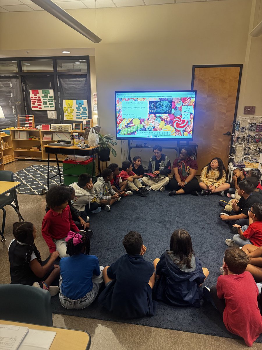 DowntownIda's tweet photo. A few captures from today’s Hispanic Heritage Month Guest Readers! 📚✨ Thank you to our amazing parent volunteers for sharing stories with our students! ❤️ @DISDOSI #downtownmontessori #dallasisd https://t.co/p6zLNh5aZC