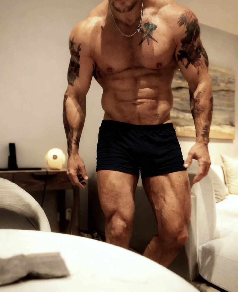 CharmTheMasses's tweet photo. Daddy’s feeling good. https://t.co/XXgfm9rgkb
