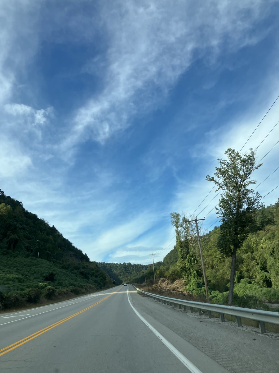 moonshot77777's tweet photo. @nogps1 Not Clouds https://t.co/fxdN5DnWE5
