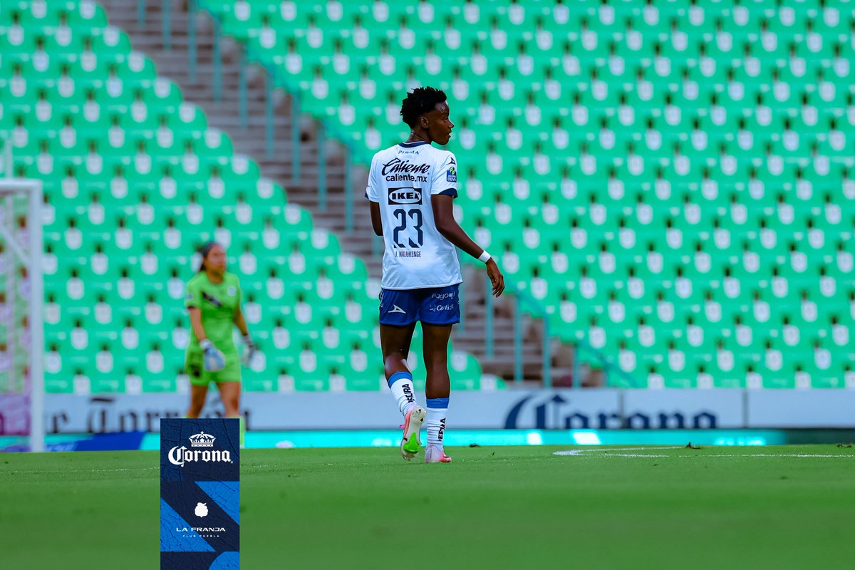ClubPueblaFem's tweet photo. 24' Seguimos ordenadas y concentradas en nuestro juego. 🫡

¡VAMOS PUEBLA! Sí se puede dejando el alma en la cancha y contra todo pronóstico 💪🏻

#LaFranjaNosUne🎽 https://t.co/zQBXVJO3Xl