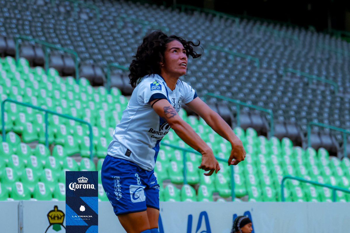 ClubPueblaFem's tweet photo. 24' Seguimos ordenadas y concentradas en nuestro juego. 🫡

¡VAMOS PUEBLA! Sí se puede dejando el alma en la cancha y contra todo pronóstico 💪🏻

#LaFranjaNosUne🎽 https://t.co/zQBXVJO3Xl