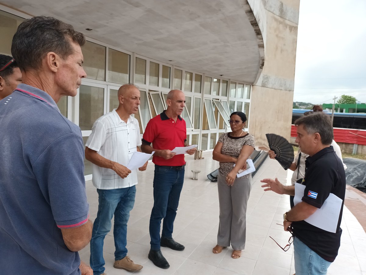 mariofsabines's tweet photo. Recorremos junto a @CaridadPoey obras para poner en funcionamiento para el #333Matanzas y en homenaje al triunfo de la Revolución. 
#MatancerosEnVictoria https://t.co/bAmhBAwrTM