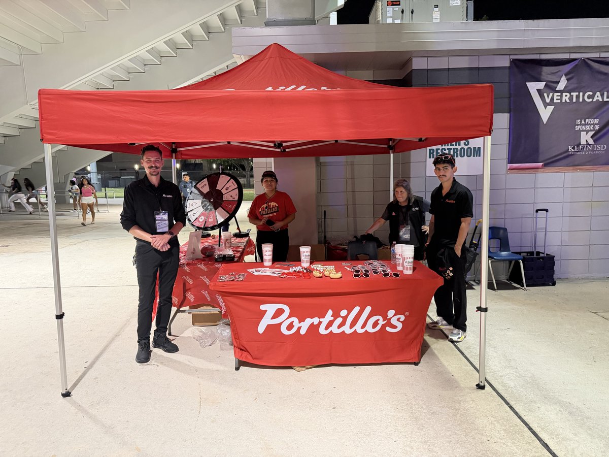 AmericanRivalry's tweet photo. Portillos knows FRYDAY nights! 🏈🍟 @portilloshotdogs

Stop by the Portillo's tent and scan the QR code orclick the link and text FRYDAY for FREE Fries! 

#FRYDAY #weknowfridaynights #ForestKleinGARS @portilloshotdog https://t.co/q609RwgL5r