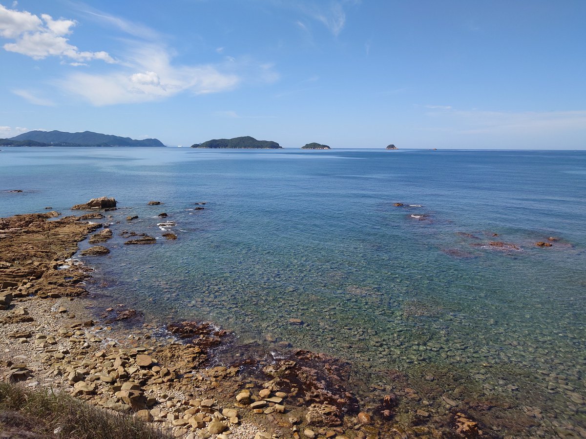 sora_96_'s tweet photo. 〇〇のはなし楽しい！！
窓から見える海がとても綺麗です！！！ https://t.co/ptS5KifUYb