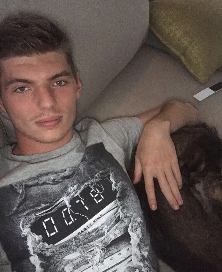 tirii_f1's tweet photo. Max Verstappen Photo Dump 🤝🏿 https://t.co/IB18oz7RAD