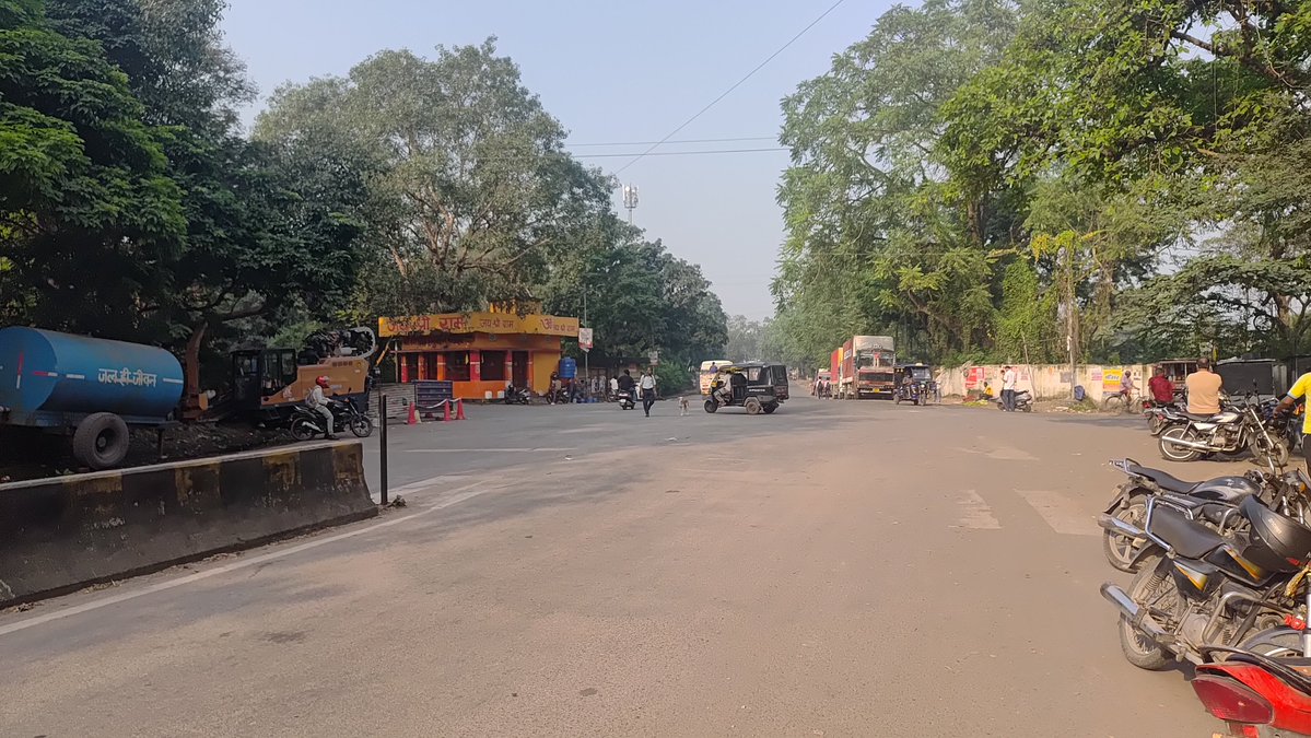 ParmarthSuman's tweet photo. @DCEastSinghbhum @Jsr_police @JharkhandPolice @jhar_governor @HemantSorenJMM @dasraghubar @purnimasahubjp आखिर कार्रवाई कब होगी? किस दुर्घटना के इंतजार में है   @JharkhandPolice @Jsr_police प्रशासन! https://t.co/coH2kXCNeL