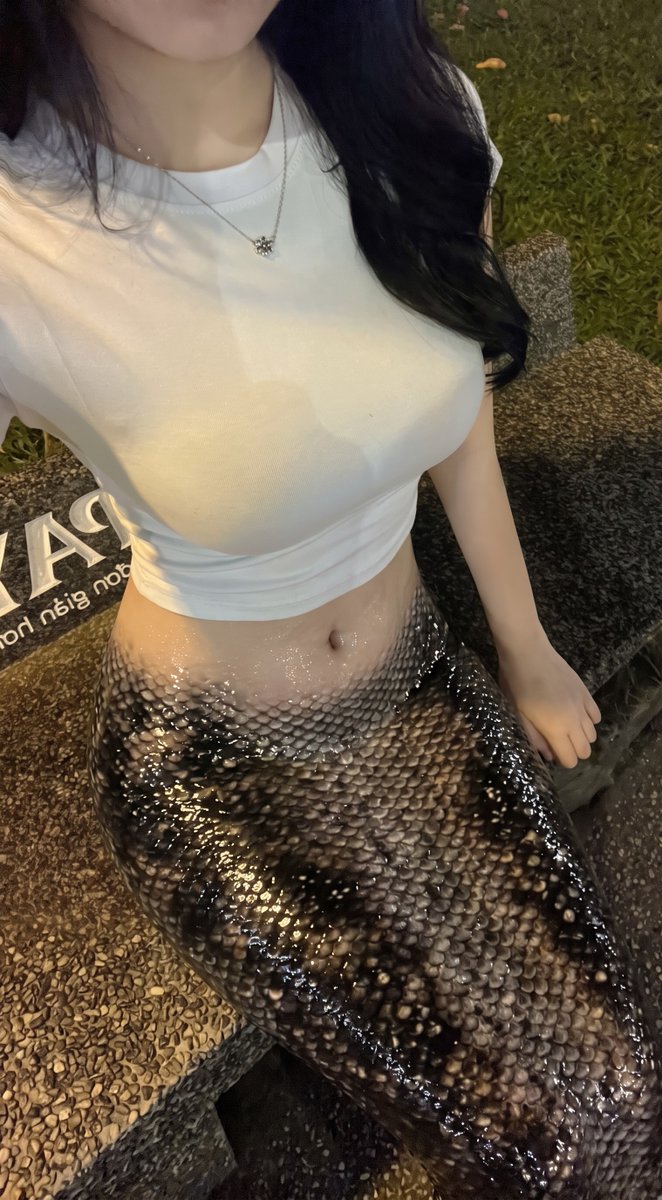 sofieacr's tweet photo. Don’t just look.

I let this white top get soaked and cling to my chest, waist bare, black tail dripping wet.

If you were here, I’d make you slide your hands from my stomach down… then deeper between the most sensitive scales. https://t.co/zrGsBukKiW