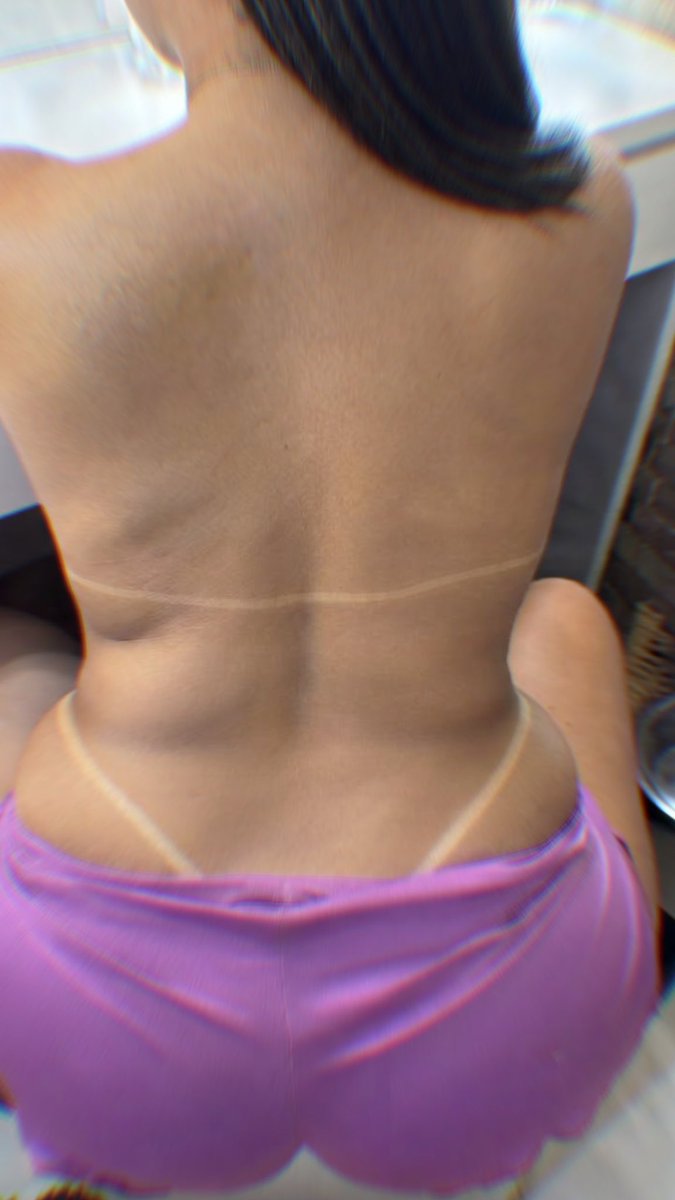 leledogalo's tweet photo. segundo os homens do Twitter não tenho bunda ✨👙✨ https://t.co/gLXQPO8BD8