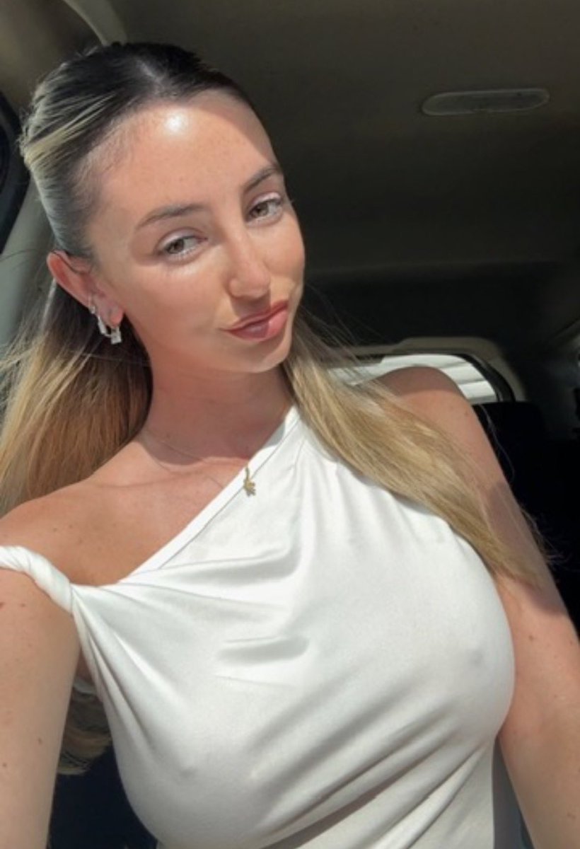 siennaprincesss's tweet photo. Passenger Princess 🍭👼 https://t.co/gJJjIdxqBT