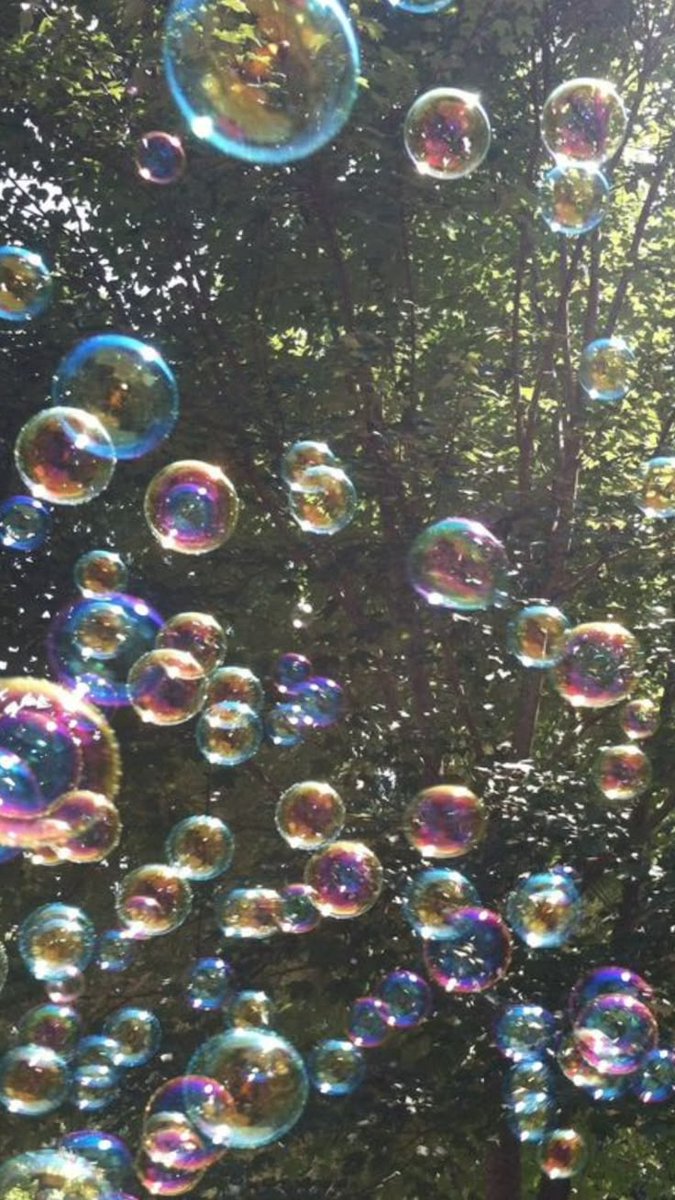 purelivn's tweet photo. bubbles https://t.co/BHsws1OQHv