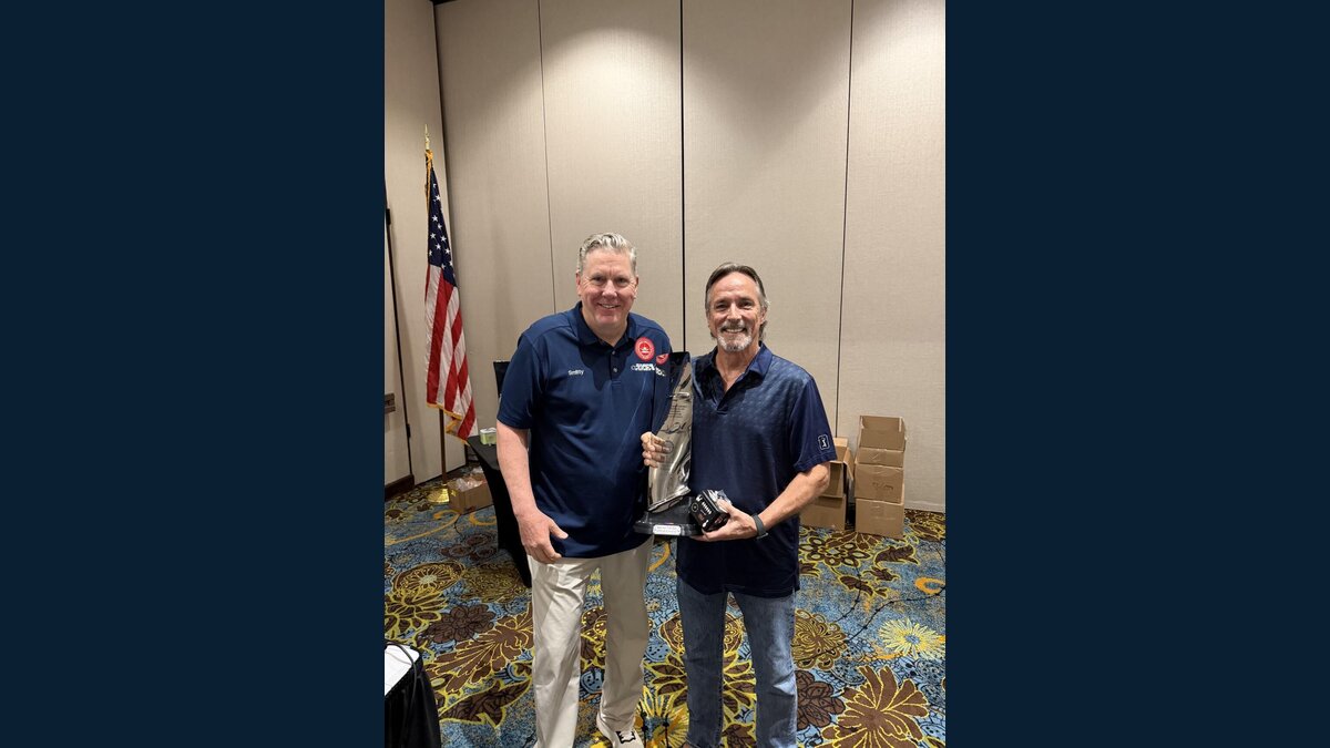 amfalocal32's tweet photo. At the Sept. 17 Phoenix meeting, Local 32 recognized retiring members. Mike Hennig, Tim Magary, and Mike Sramek each received a blade and a watch. https://t.co/Fe8F1NVY93