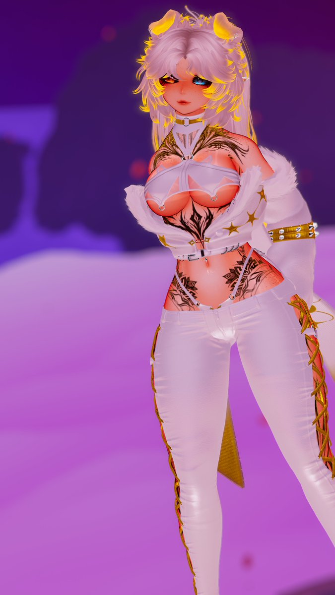 NebeltacVR's tweet photo. Got to test @Fxvei new avatar Saragosa, look at that baddy 😋 
Soon October 9th https://t.co/vdtMykjpzI