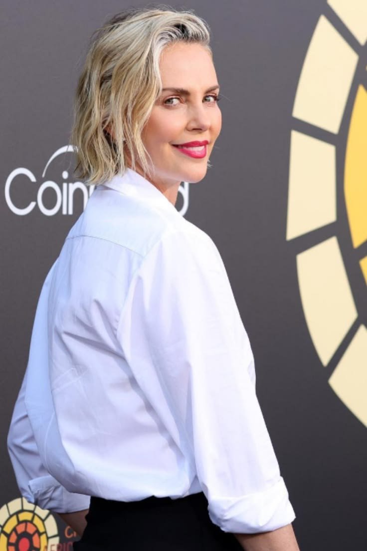 foronlyCharlize tweet picture